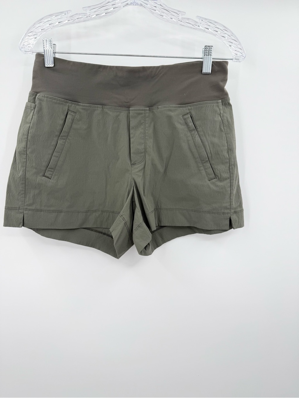 Athleta Women's Trekkie North Shorts Green Size 4